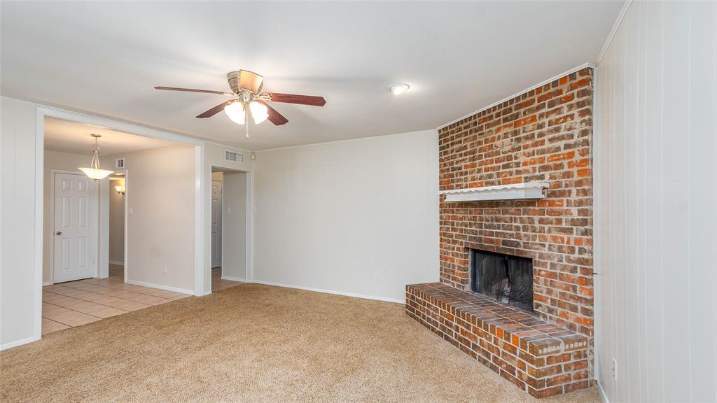 TRI-COUNTRY EST 1ST FIL ADDN BLOCK 8 LOT 8 - Residential