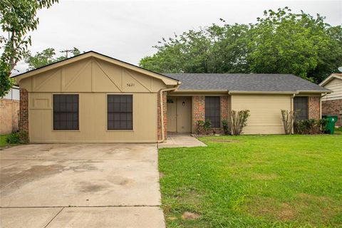 Photo of 5621 Brent Drive, Haltom City, TX 76148 (MLS # 21262933)