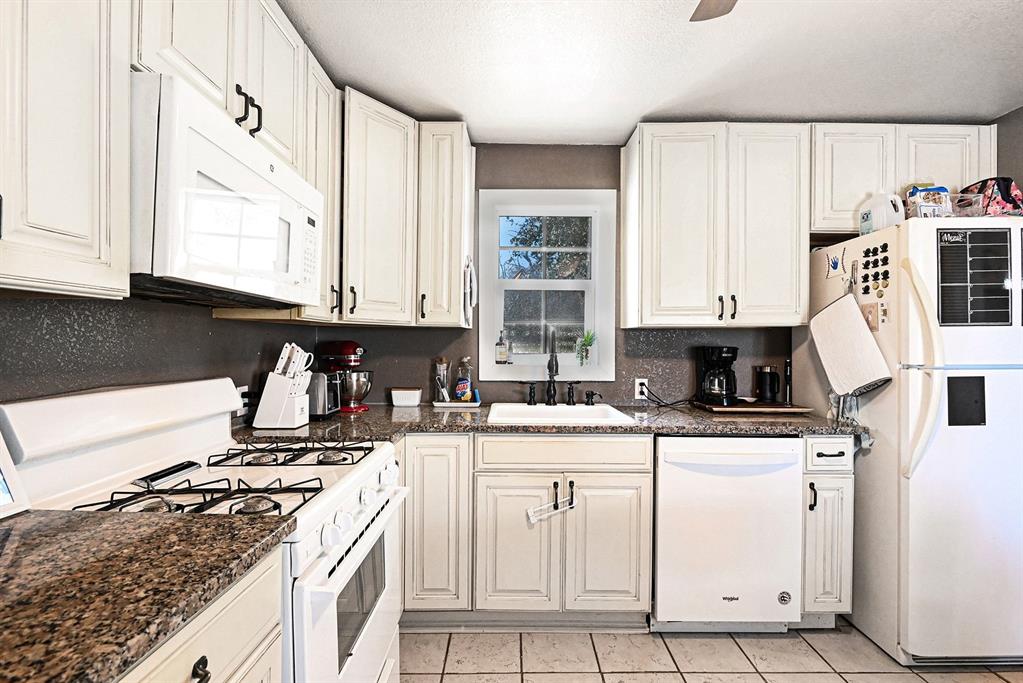 Castle Hills Estates - Residential