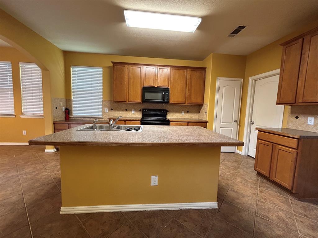 Creek Village At Providence - Residential