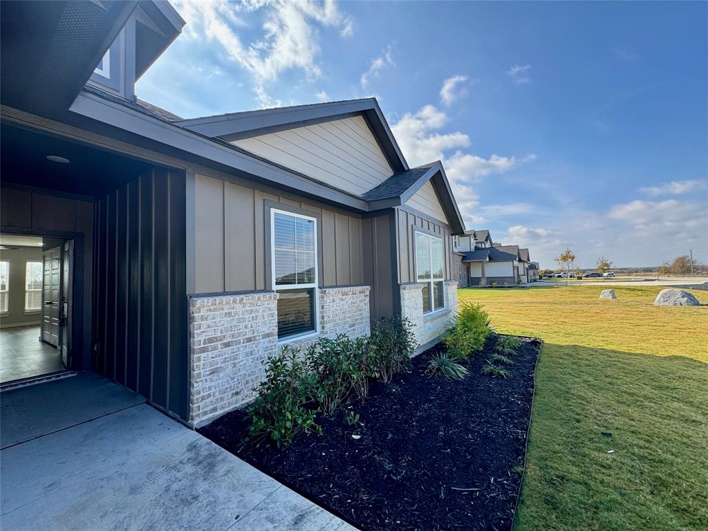 Edgewood Ests - Residential Lease