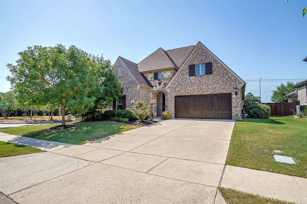 939 Highpoint Way