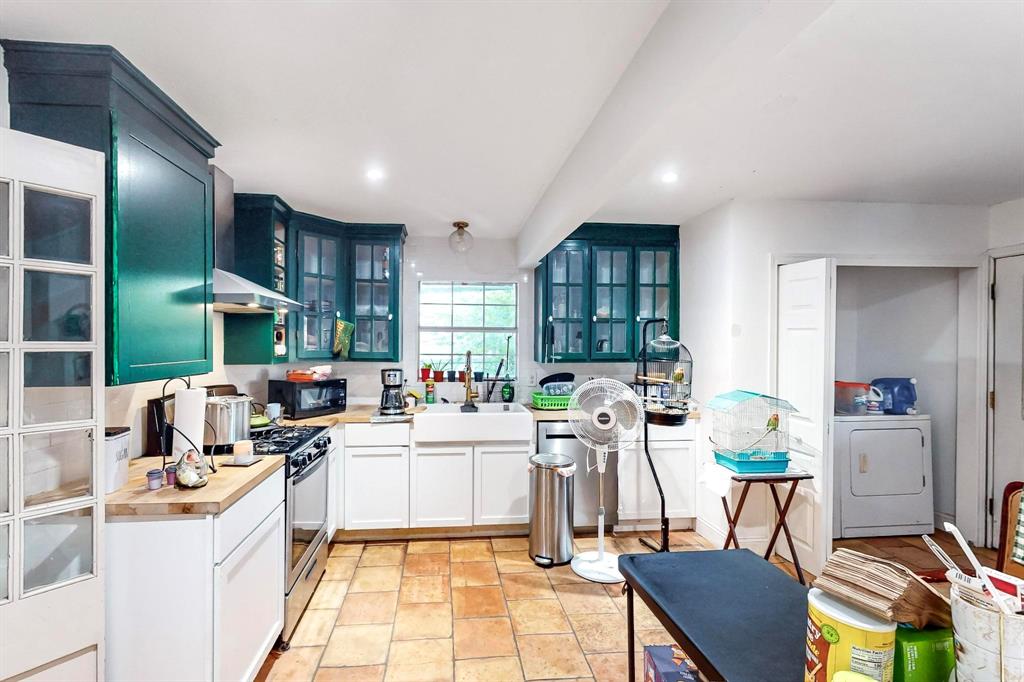 Travis College Hill - Residential