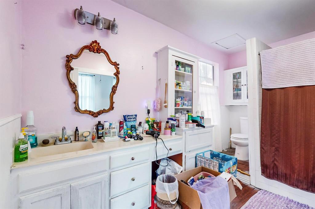 Travis College Hill - Residential