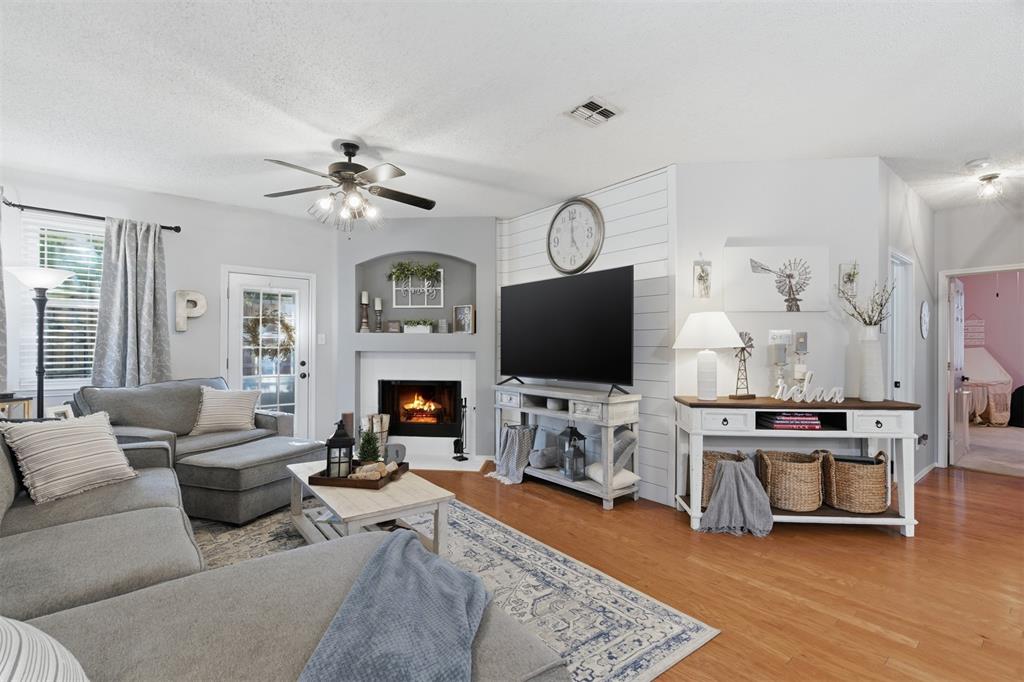 7804 Seven Oaks Lane