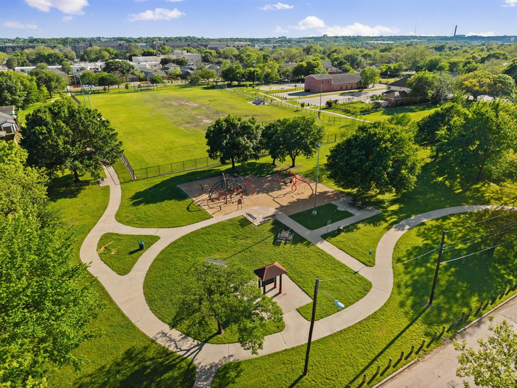 Reuss & Wheeler - Residential