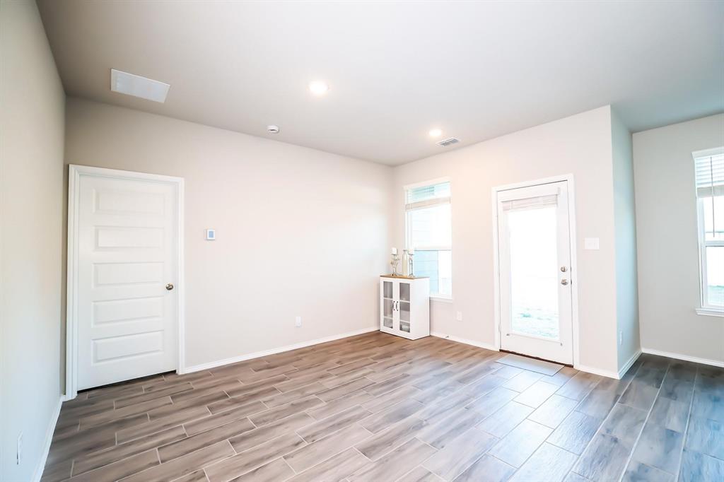 Liberty Providence Village Ph II - Residential Lease