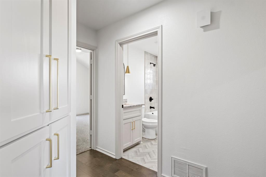 Country Club Estates II - Residential