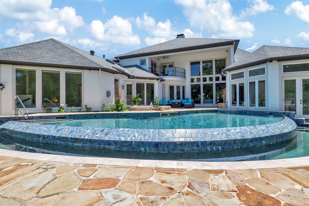 5809 GOLDEN LEAF Court