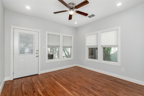 Tiny photo for 5327 Worth Street, Dallas, TX 75214 (MLS # 21396281)