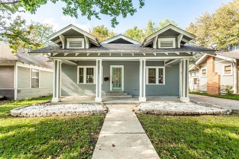 Photo of 5327 Worth Street, Dallas, TX 75214 (MLS # 21396281)