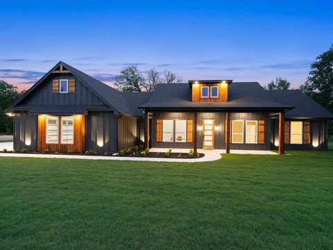 1705 J e Woody Springtown TX 76082