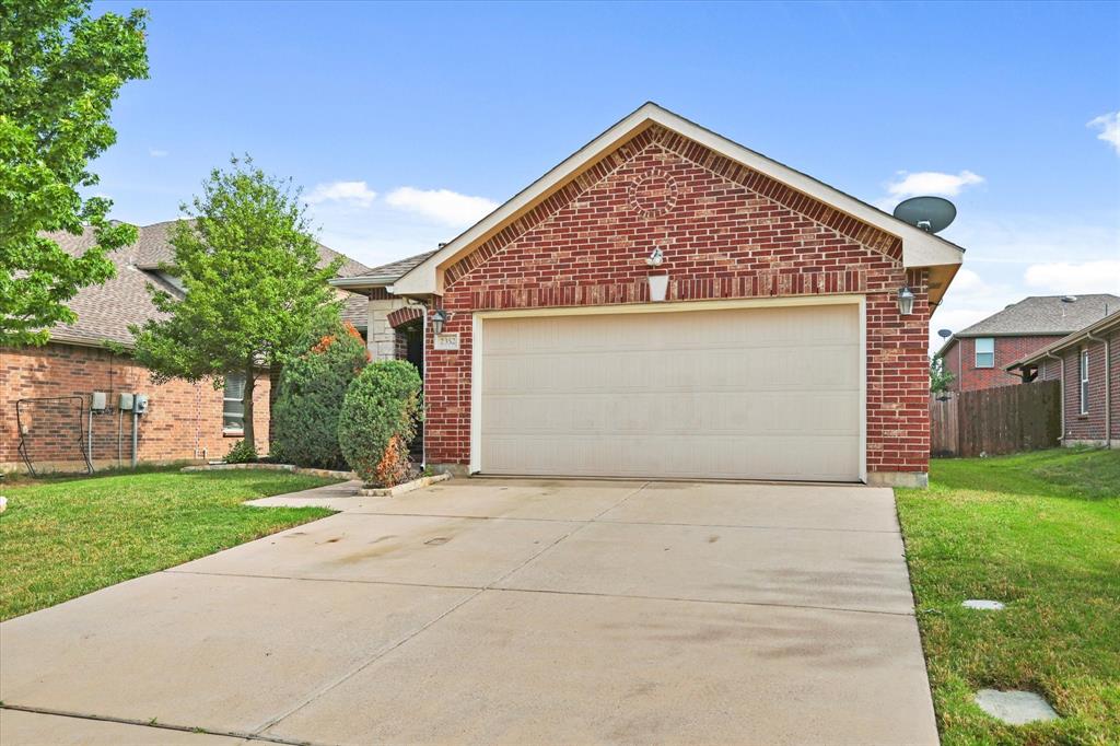 2352 Clairborne Drive