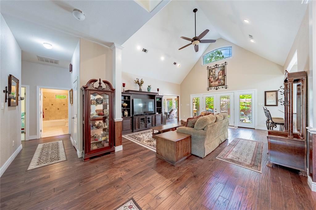 7811 Angelina Drive