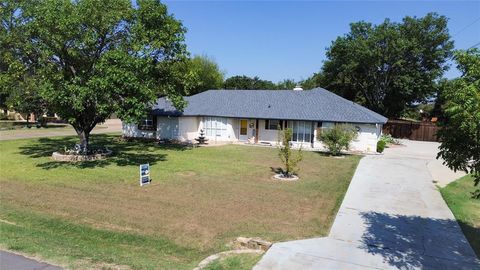 404 Meadow Creek Drive Mansfield TX 76063