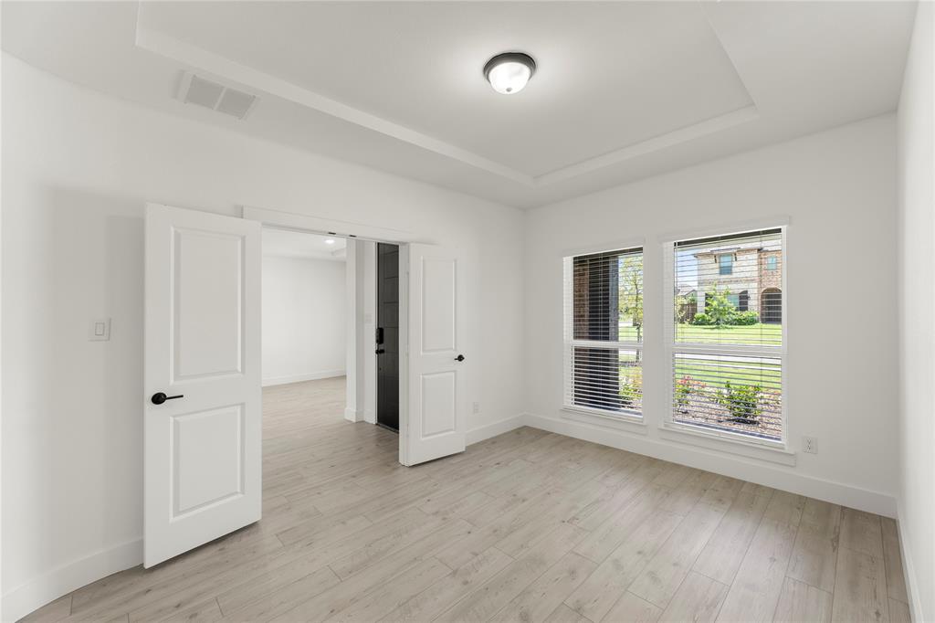 1032 Meadowlark
