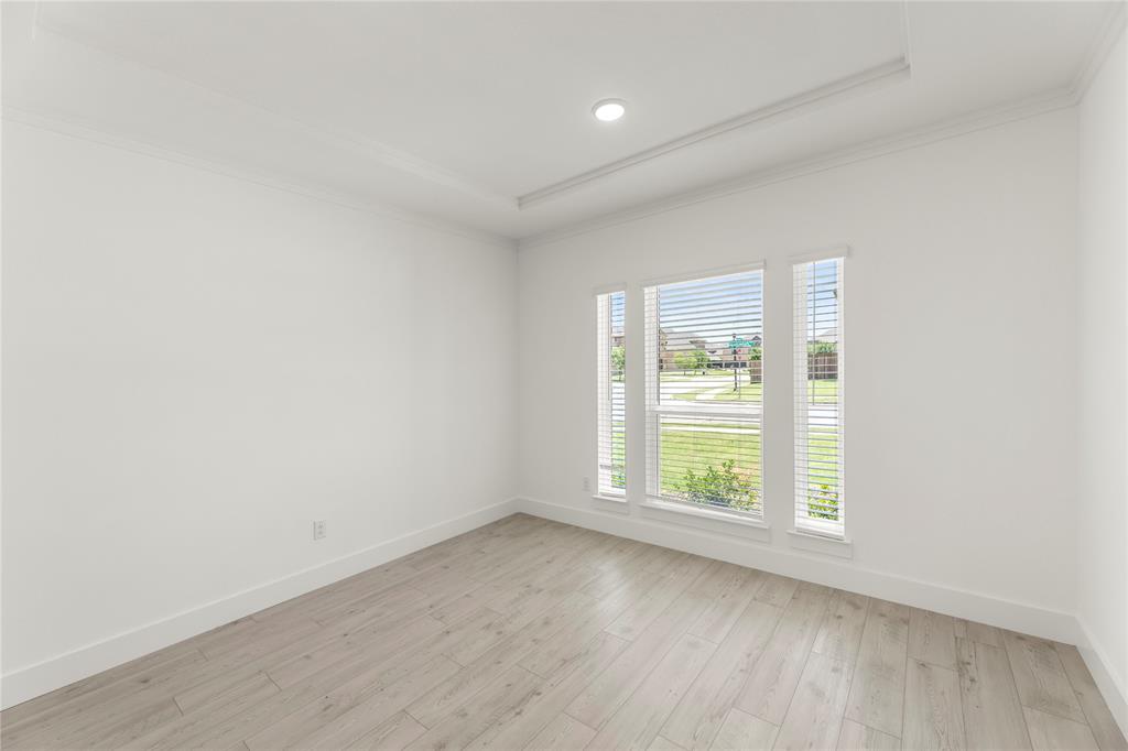 1032 Meadowlark