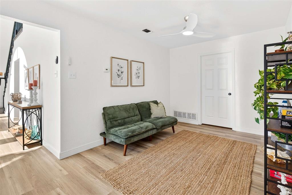 T J Bailey Surv Abs # 154 - Residential Lease