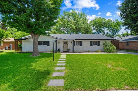 Photo of 2129 Goerte Drive, Grand Prairie, TX 75051 (MLS # 21299175)