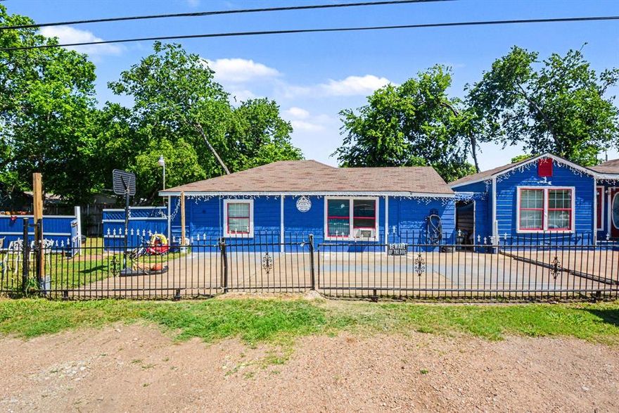 Take a look at 1001 Hillburn Dr in Dallas. This property sits on a spacious corner lot, offering plenty of outdoor room and a great yard. The main house features a practical floor plan with comfortable living areas and bedrooms, providing a solid foundation for your specific needs. You will find ample natural light throughout the home and a layout that works well for everyday living. Out in the back, there is a major bonus with an additional guest house located right on the property. This separate structure is incredibly useful and provides excellent flexibility. You can use it as a private spot for visiting family members, a quiet workspace for remote jobs, or simply extra living space away from the main house. The corner lot location gives you a large footprint in an established Dallas neighborhood, keeping you close to local conveniences, major roads, and shopping. With the combination of the main residence, the generous yard space, and the separate guest house in the back, this property presents a highly unique opportunity. It has all the space and structural layout you need to move in and make it completely your own.