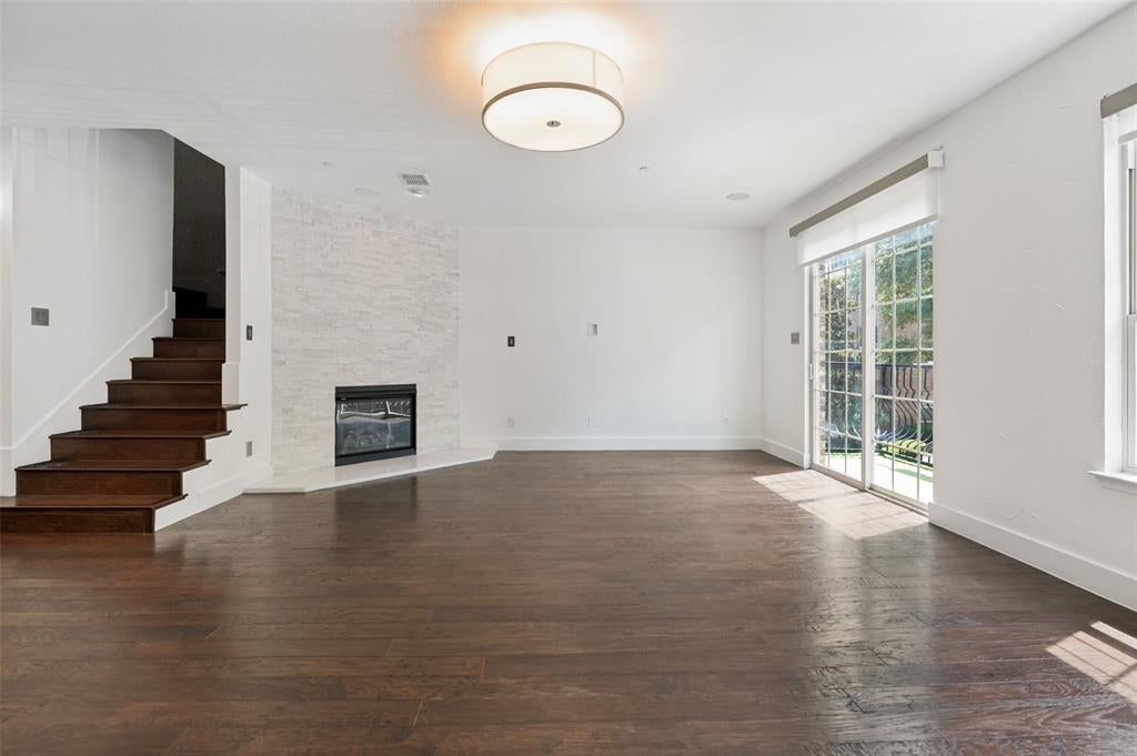 3906 Asbury Lane