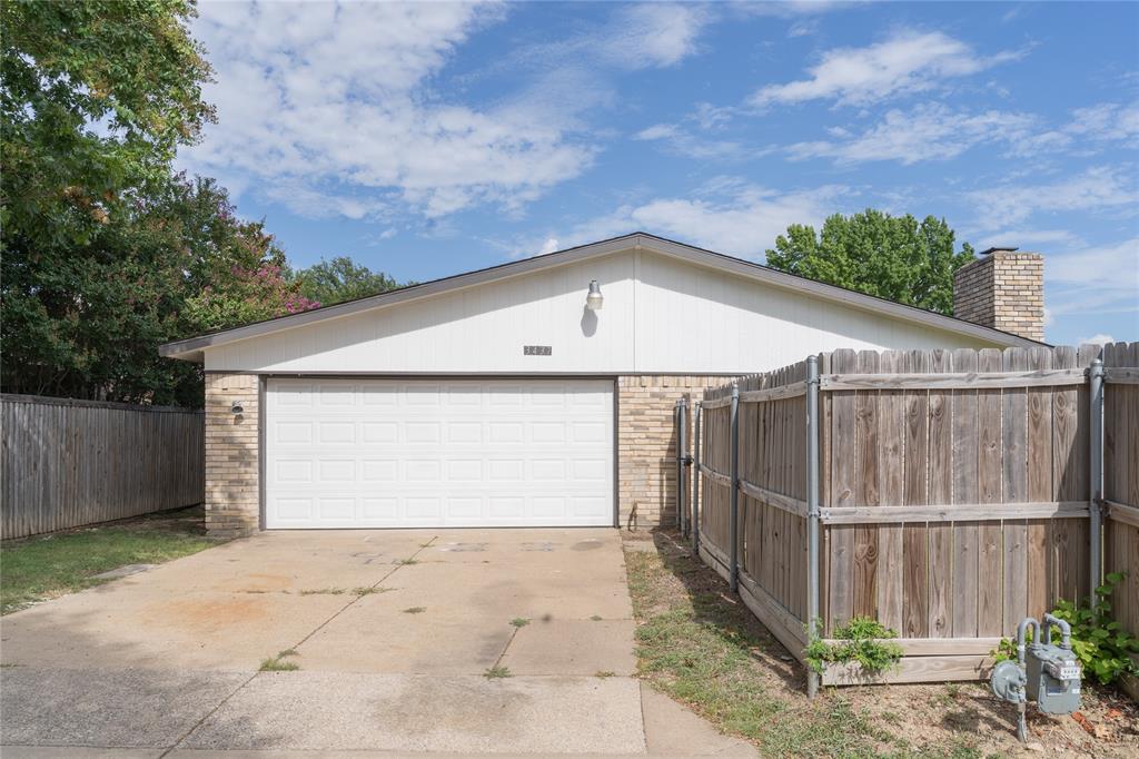 Oaks 04 - Residential Lease