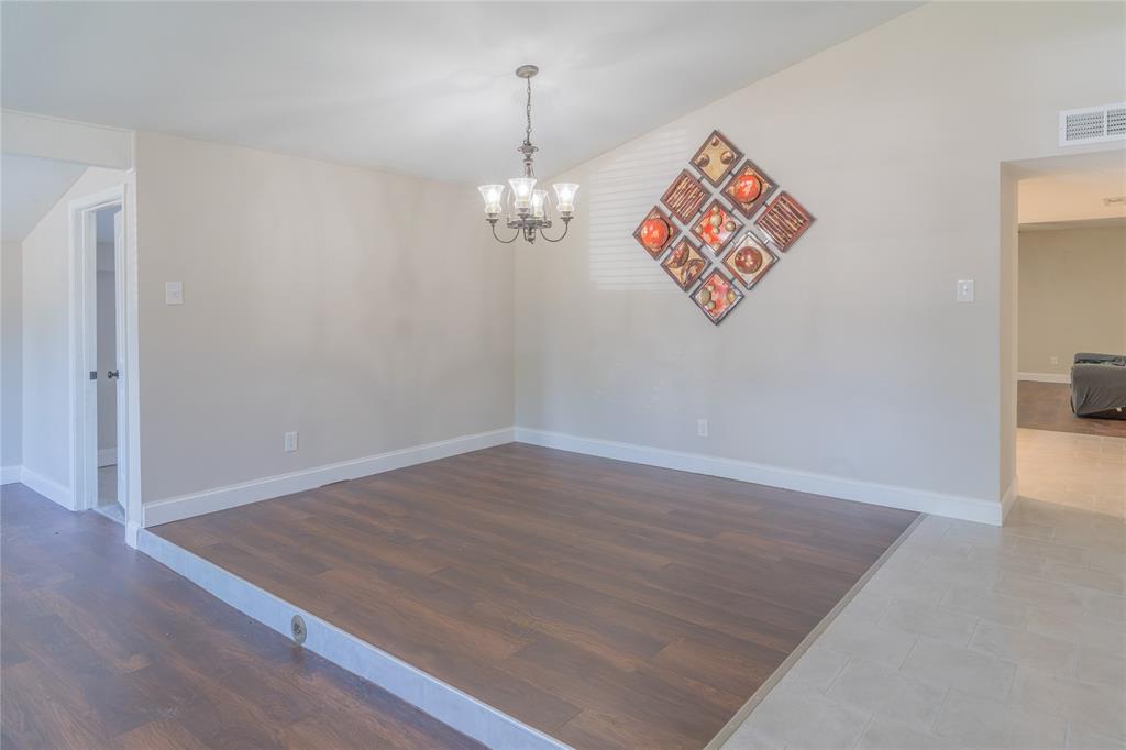 Oaks 04 - Residential Lease