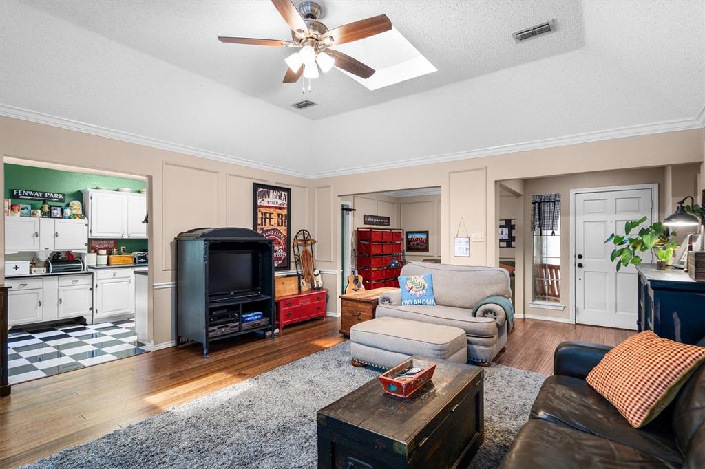 1213 Circle View Court