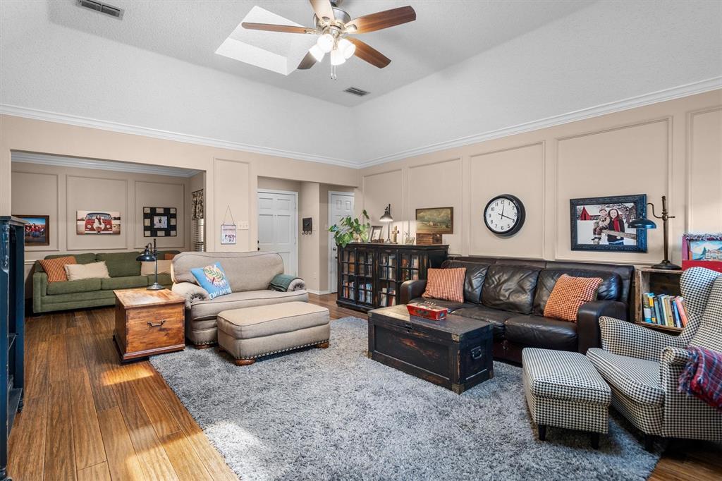 1213 Circle View Court