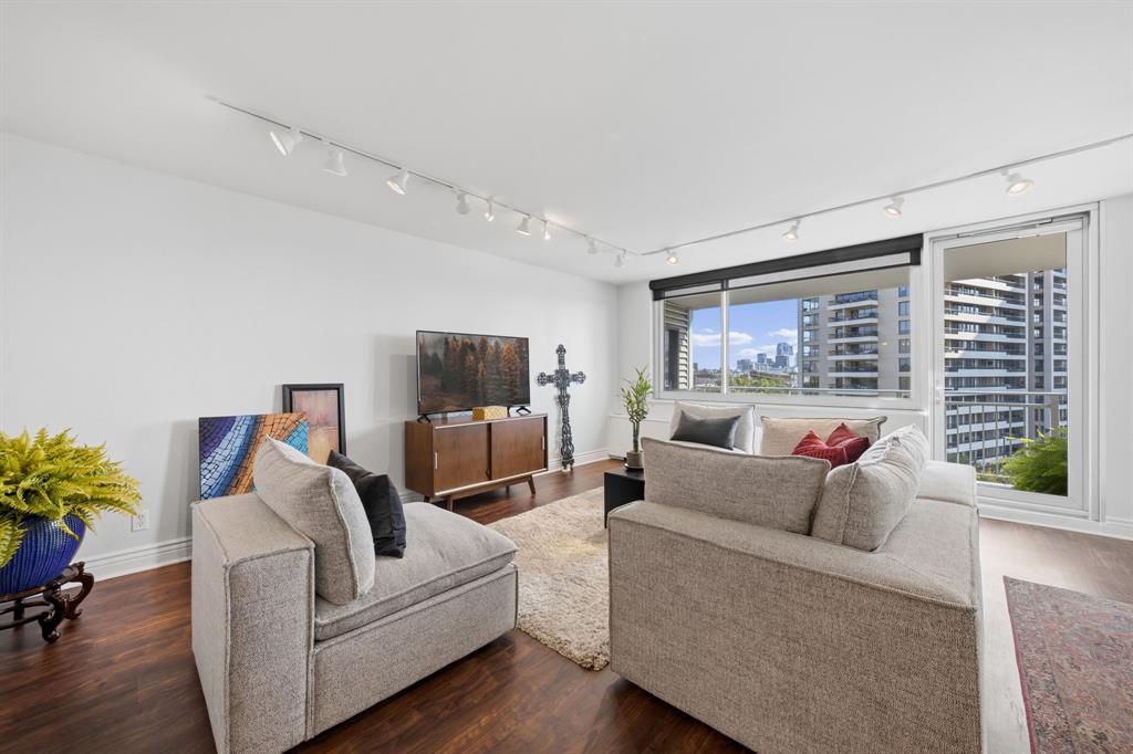 3883 Turtle Creek Boulevard 909