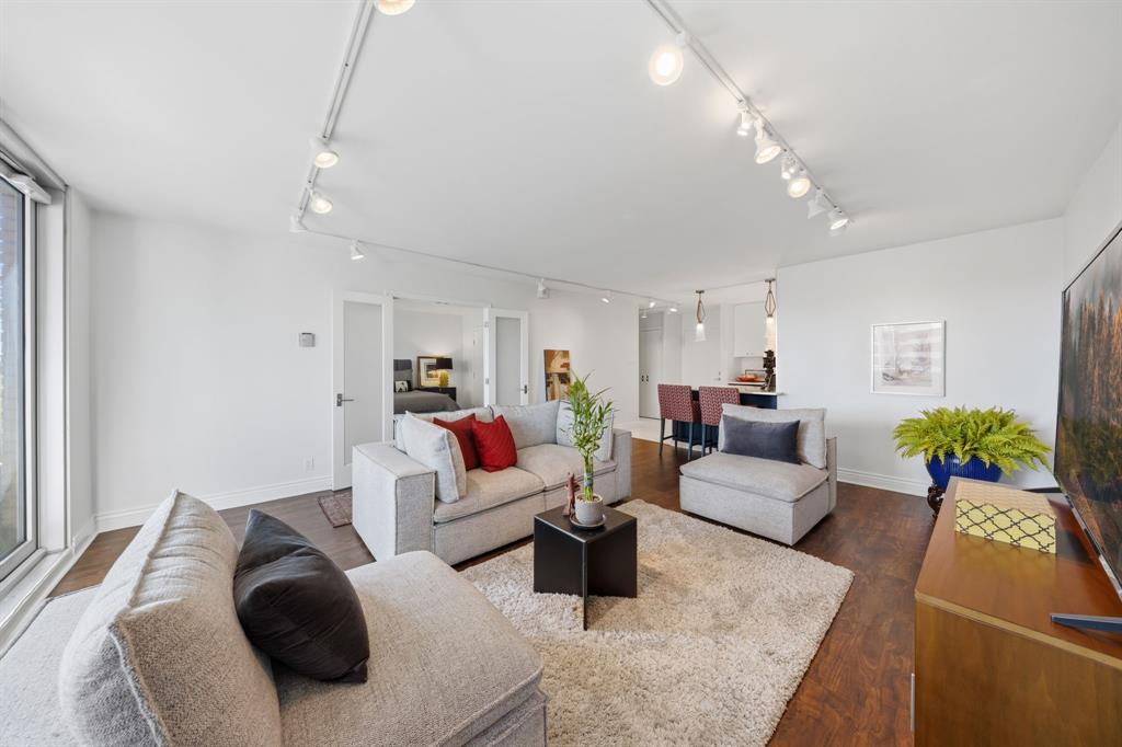 3883 Turtle Creek Boulevard 909