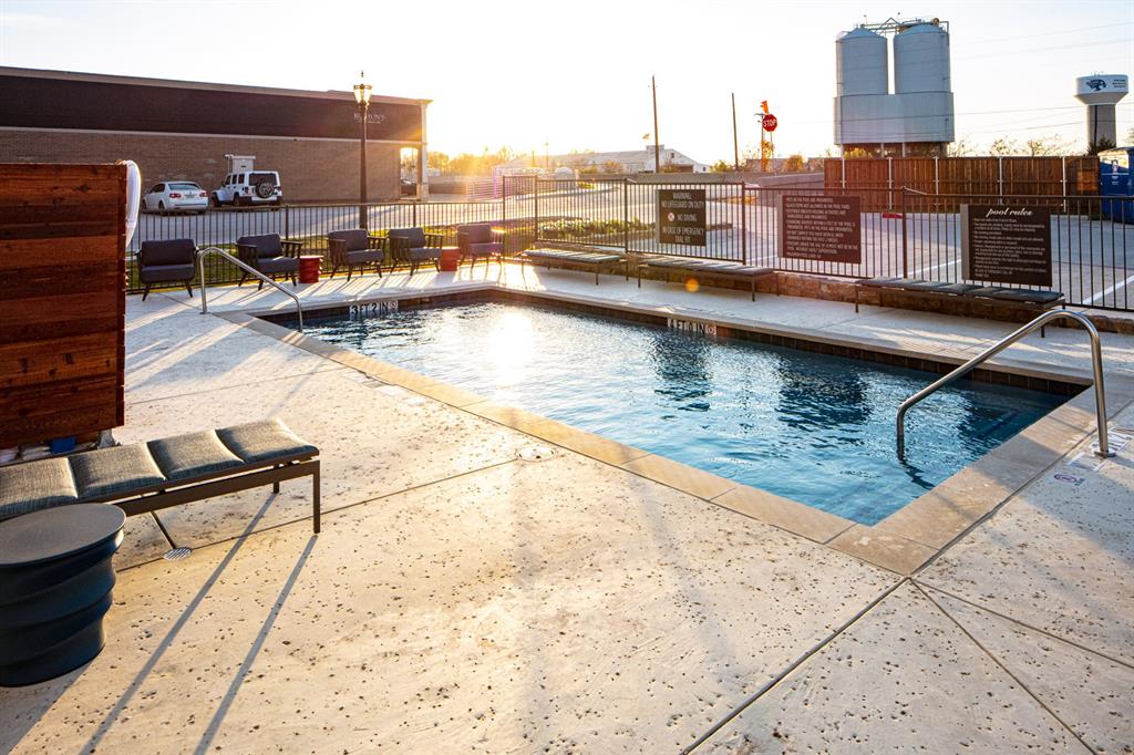 O T Roanoke - Residential Lease