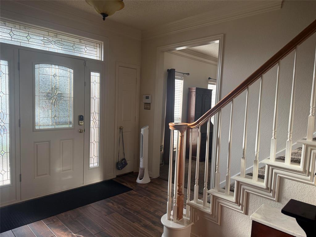 1086 Woodbriar Drive