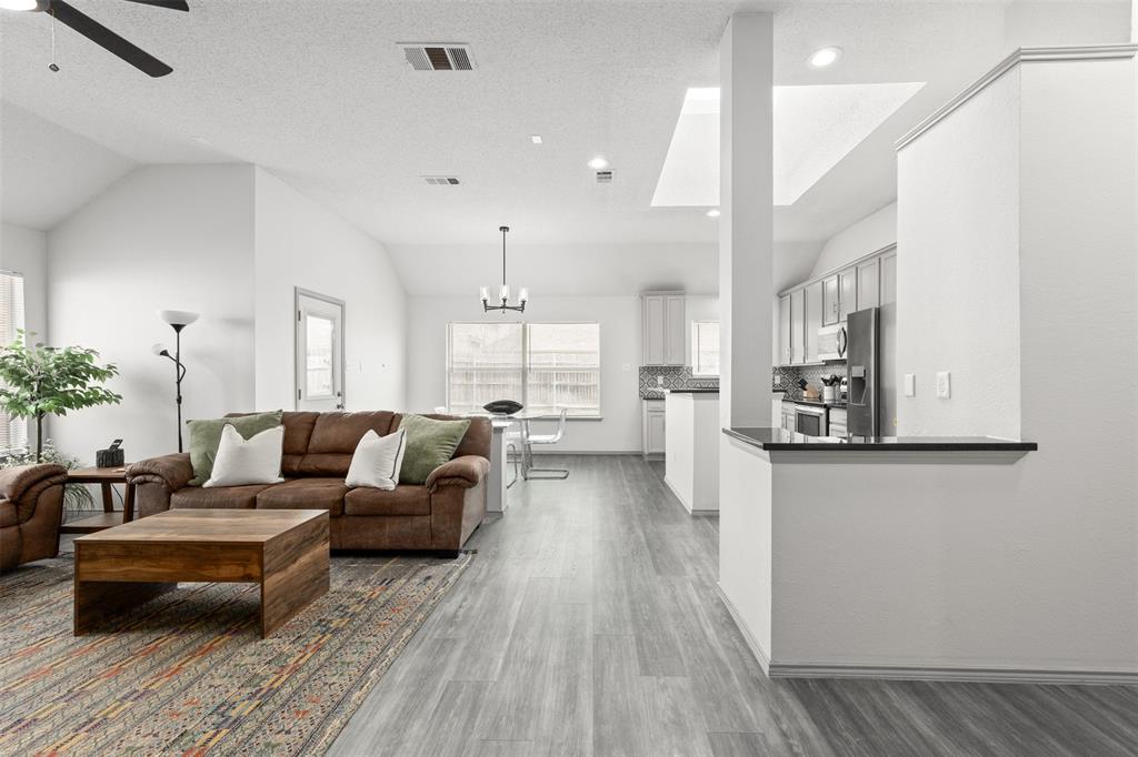 8205 Cedarcrest Lane