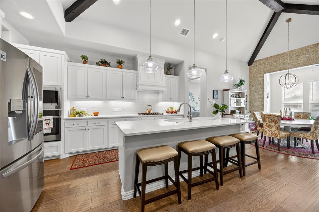 2702 Esplanade Boulevard 2702