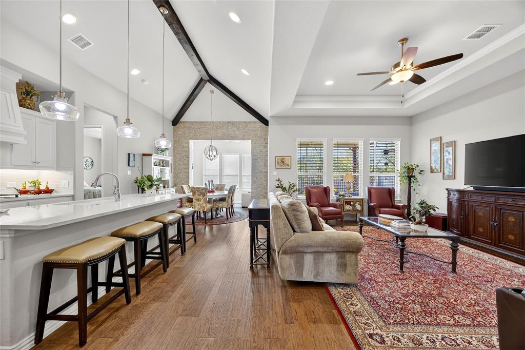 2702 Esplanade Boulevard 2702