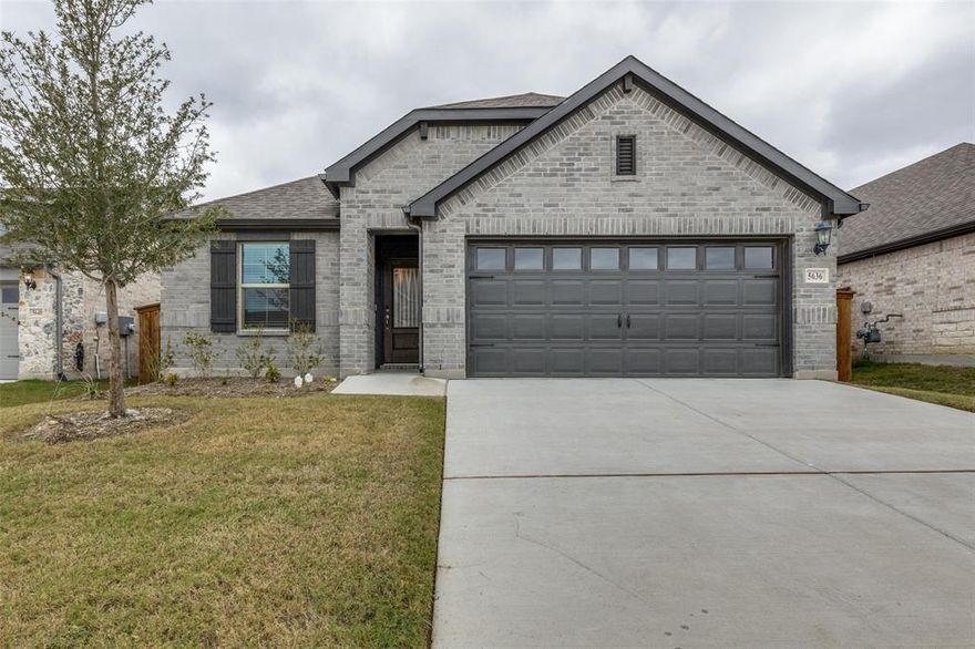 Welcome home in the Ventana community of Fort Worth! The open-concept layout showcases a stylish kitchen with pebble cabinets, white pearl quartz countertops, stainless steel appliances, walk-in pantry, and an eat-in dining area—perfect for everyday living and entertaining. A walk-in pantry and eat-in kitchen provide ample space. The grey cool tone flooring adds a touch of elegance throughout the home, while the large primary bedroom features an ensuite bathroom with dual sinks, a linen closet, and a walk-in closet. There's plenty of room for everyone to spread out and relax. Escape to the bonus room, perfect for a den or office space, or step outside to the large backyard with a covered patio - the ideal spot for outdoor entertaining or enjoying a peaceful morning coffee. The resort-like community pools offer a refreshing retreat on those hot summer days, plenty of hiking trails, parks, and green spaces, providing ample places to bike, jog, stroll or just sit back and relax. With high-performing neighborhood schools and a close commute to downtown Fort Worth, this property has it all. Don't miss the opportunity to call this house your forever home.