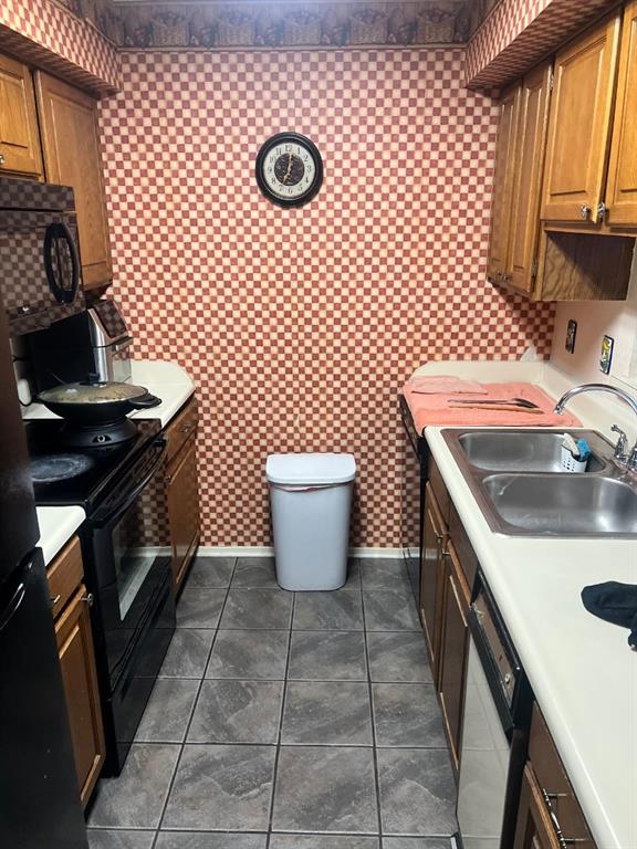 CAMBRIDGE CONDOS - Residential