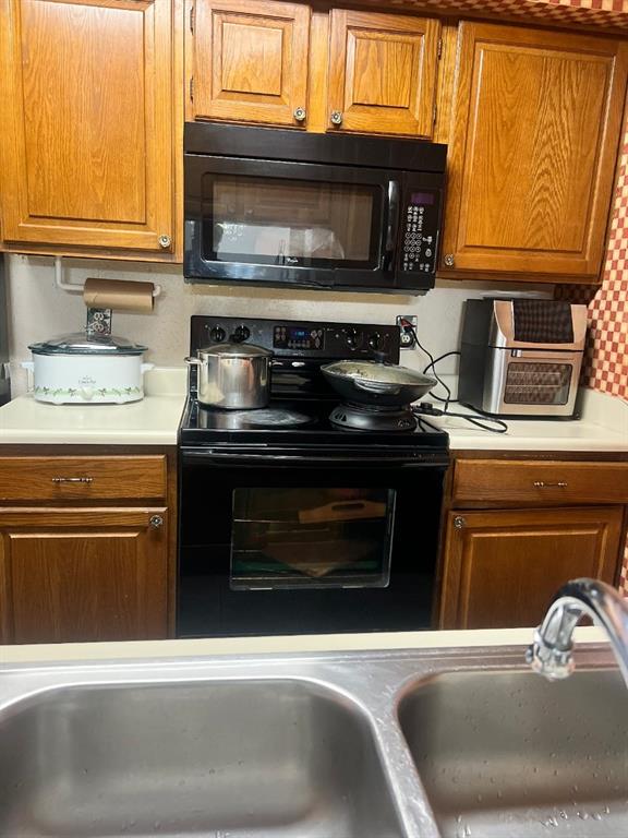 CAMBRIDGE CONDOS - Residential