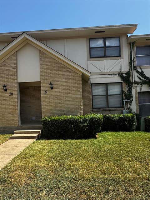 Photo of 1905 W Morton Street #19, Denison, TX 75020 (MLS # 21362956)