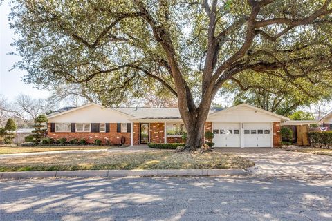 6905 Culver Avenue Fort Worth TX 76116