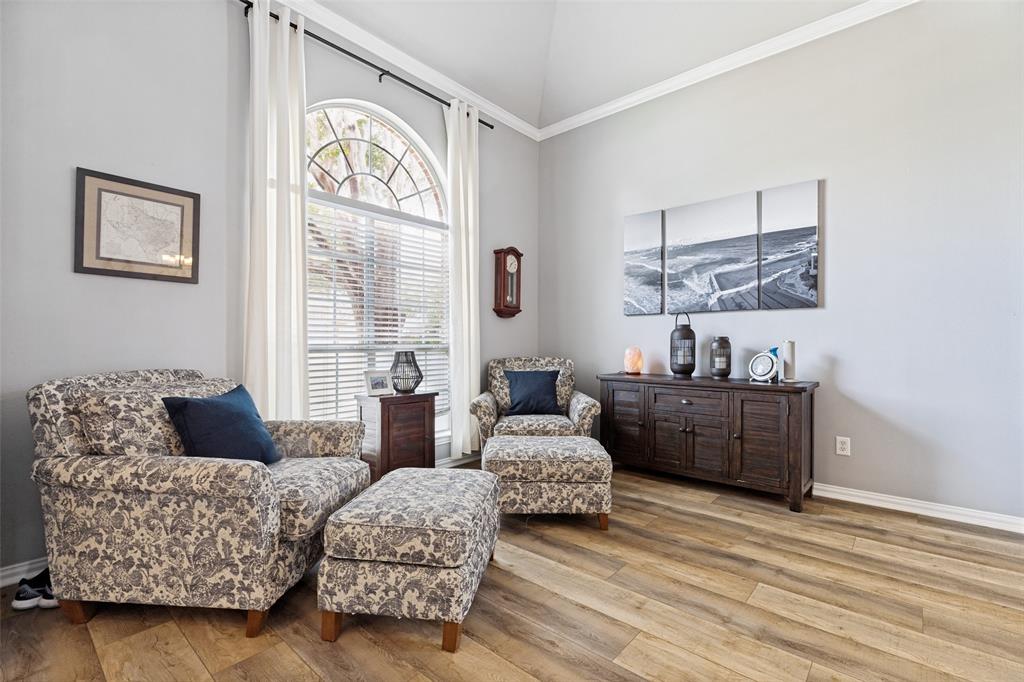 2312 Mesa Oak Trail