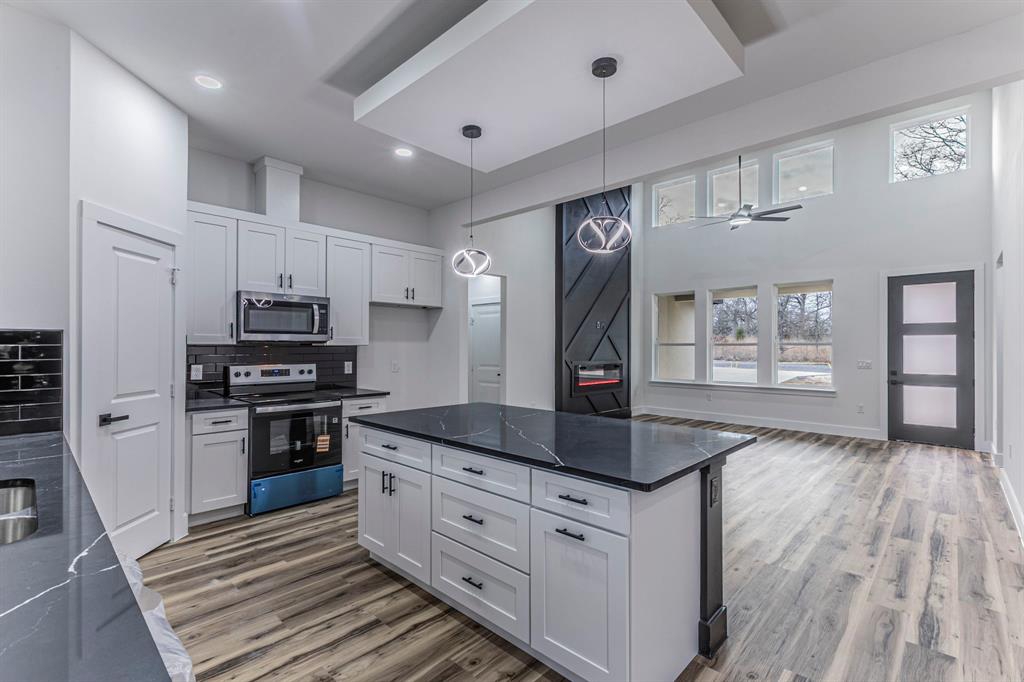 Point La Vista - Residential