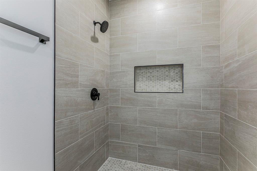 Point La Vista - Residential