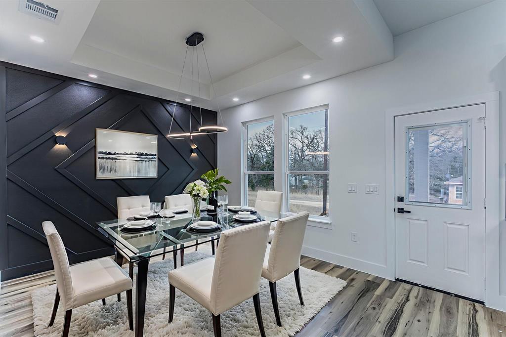 Point La Vista - Residential