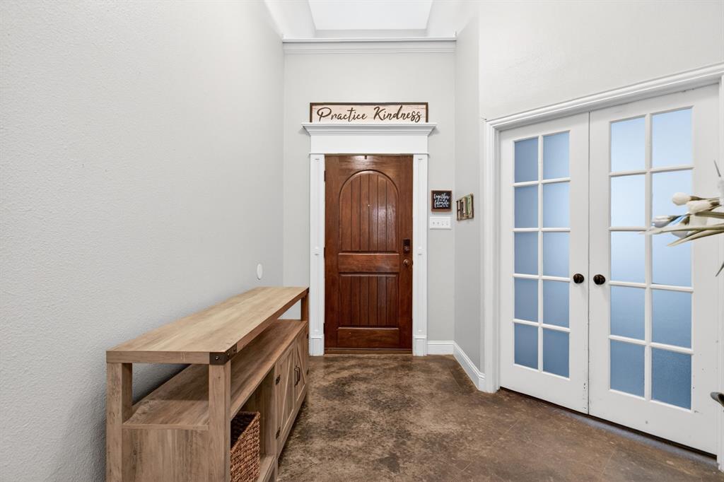 1227 Belle Meade Way