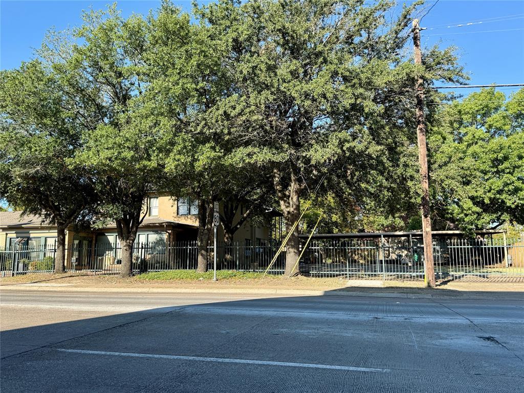 203 N Rockwall Avenue