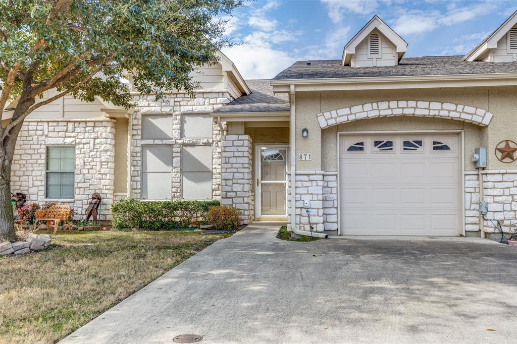 871 Kitty Hawk Lane