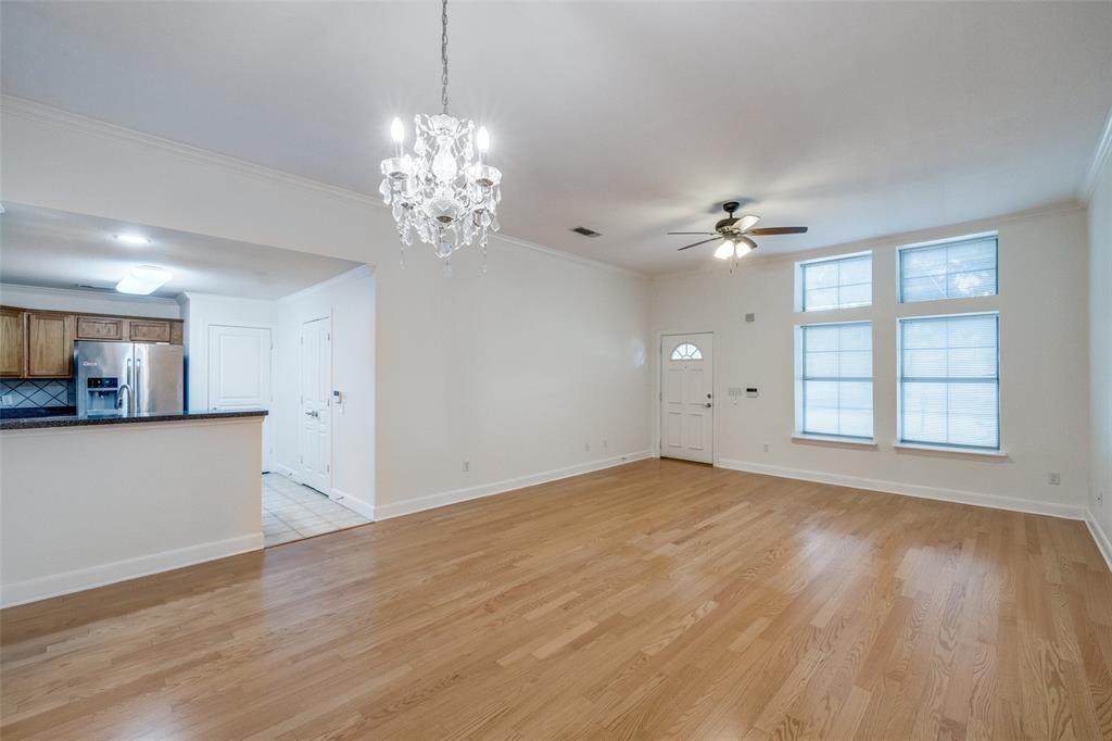871 Kitty Hawk Lane