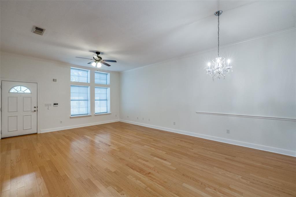871 Kitty Hawk Lane